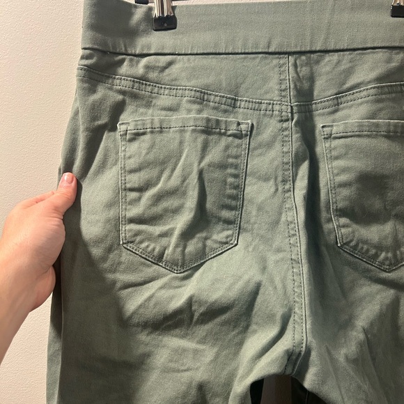 Nine West pull on crop - Picture 4 of 6